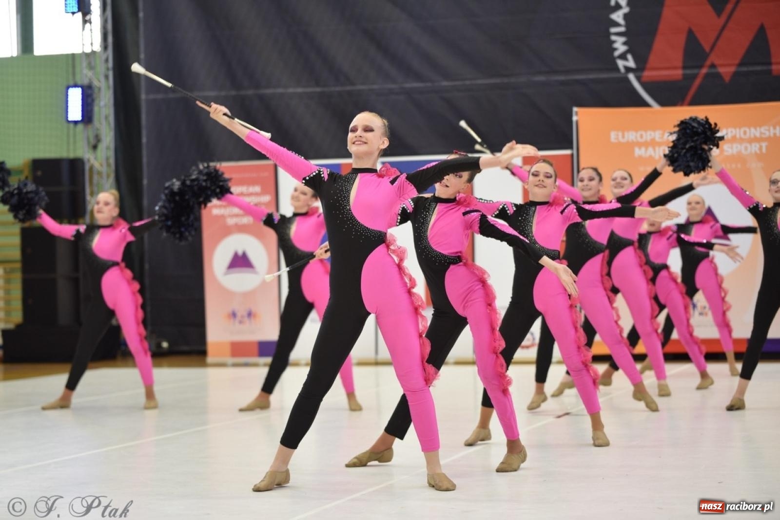 Zdjęcie w galerii na portalu naszraciborz.pl: Racibórz gospodarzem 17. Mistrzostw Europy Mażoretek [FOTO] wiadomości z regionu