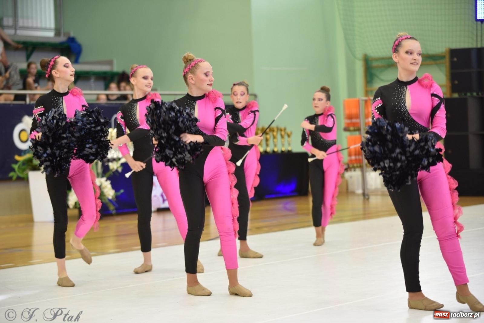 Zdjęcie w galerii na portalu naszraciborz.pl: Racibórz gospodarzem 17. Mistrzostw Europy Mażoretek [FOTO] wiadomości z regionu