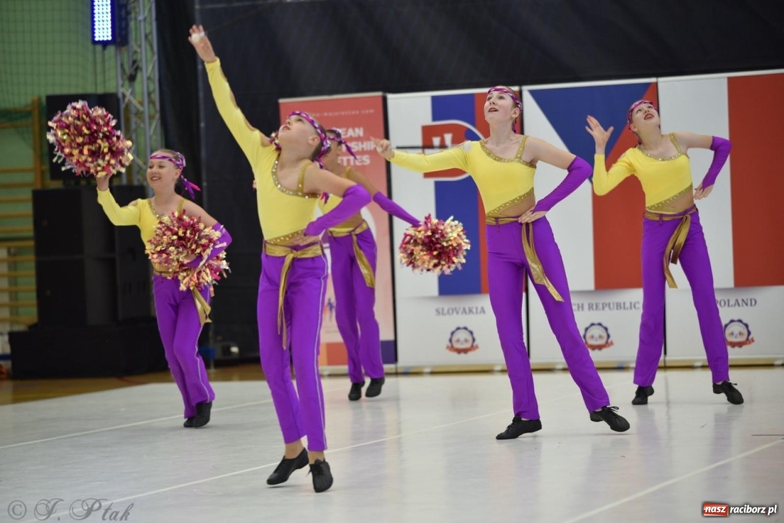 Zdjęcie w galerii na portalu naszraciborz.pl: Racibórz gospodarzem 17. Mistrzostw Europy Mażoretek [FOTO] wiadomości z regionu