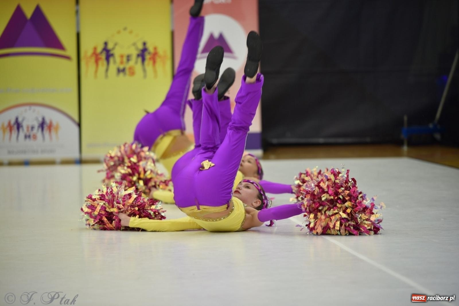 Zdjęcie w galerii na portalu naszraciborz.pl: Racibórz gospodarzem 17. Mistrzostw Europy Mażoretek [FOTO] wiadomości z regionu