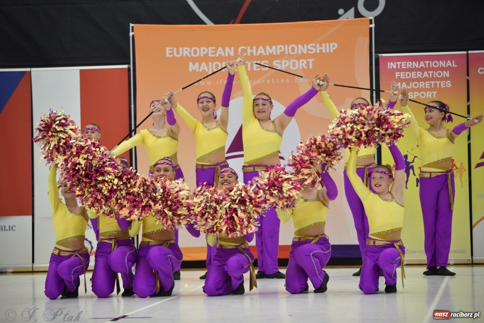 Zdjęcie w galerii na portalu naszraciborz.pl: Racibórz gospodarzem 17. Mistrzostw Europy Mażoretek [FOTO] wiadomości z regionu
