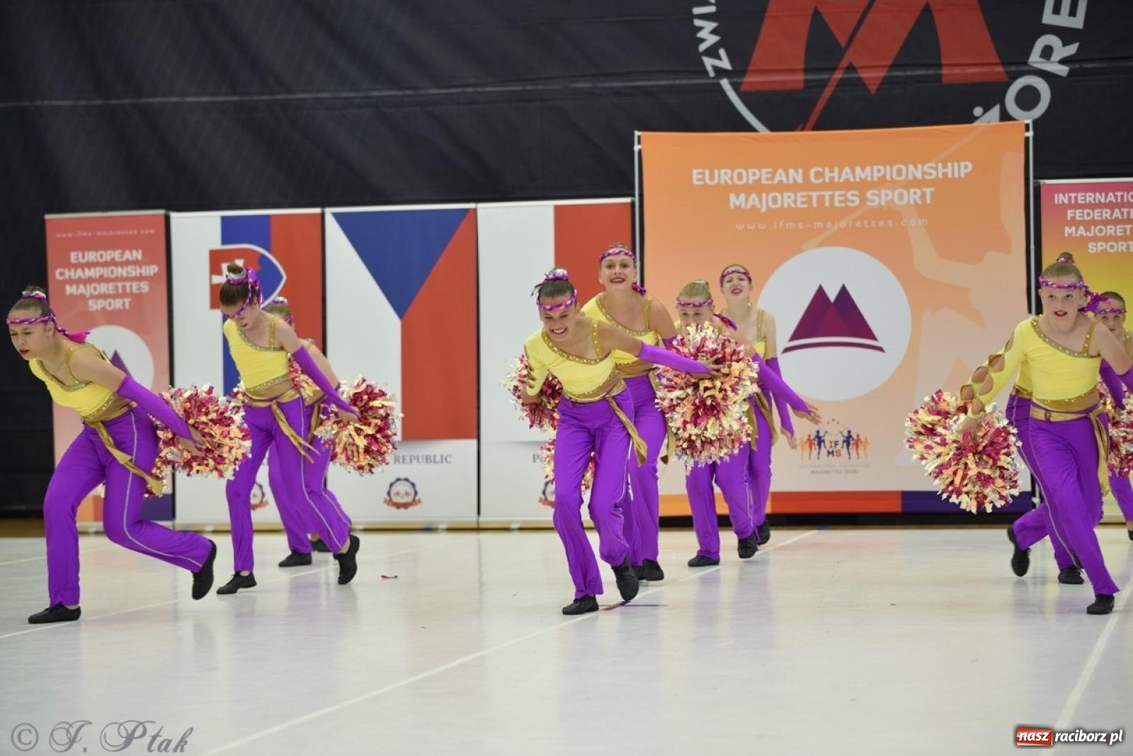 Zdjęcie w galerii na portalu naszraciborz.pl: Racibórz gospodarzem 17. Mistrzostw Europy Mażoretek [FOTO] wiadomości z regionu