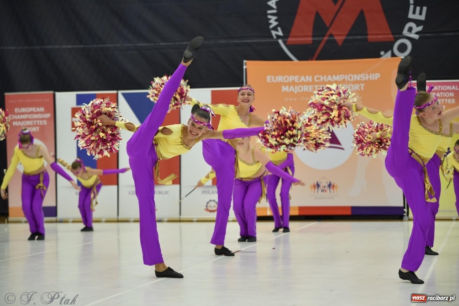 Zdjęcie w galerii na portalu naszraciborz.pl: Racibórz gospodarzem 17. Mistrzostw Europy Mażoretek [FOTO] wiadomości z regionu