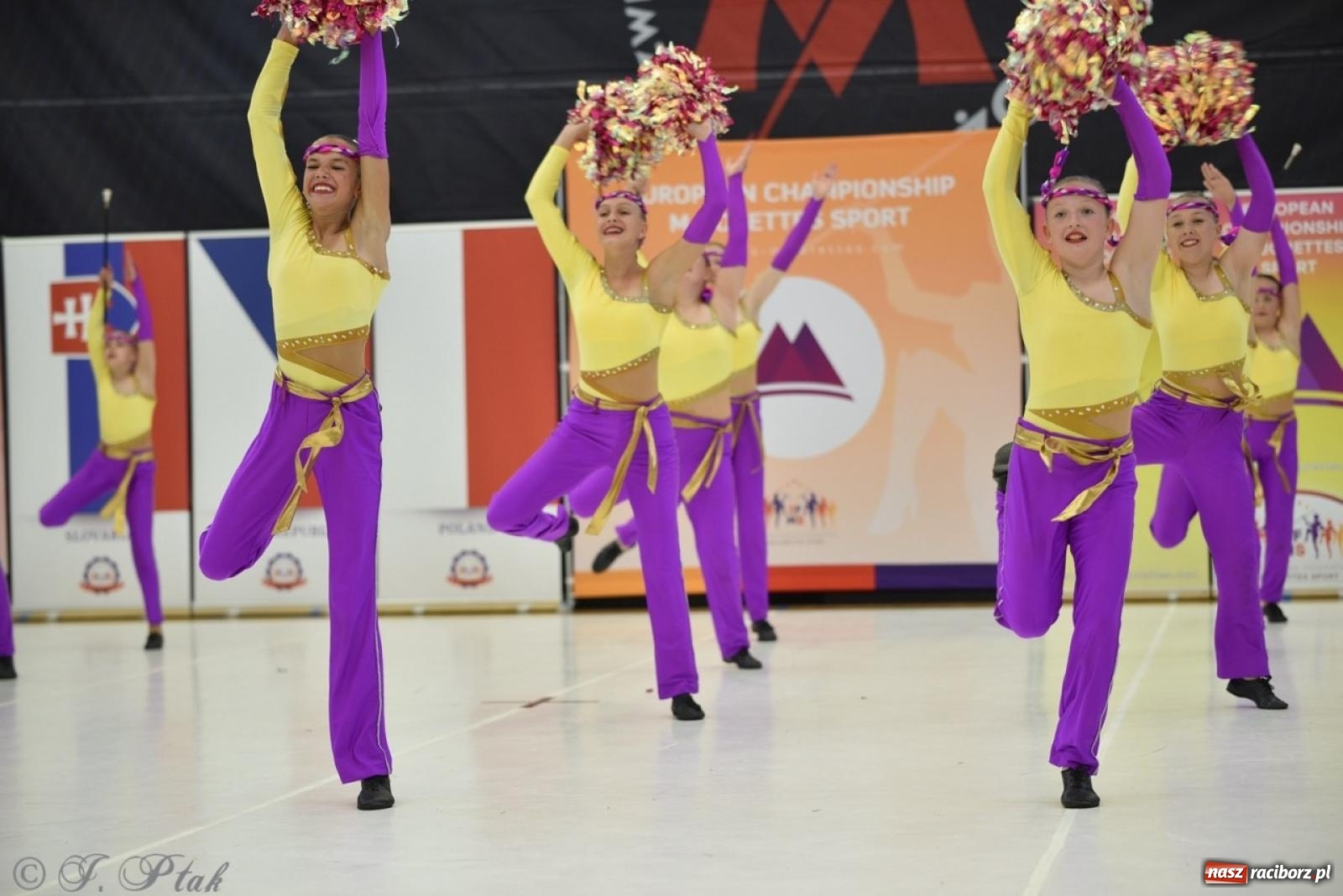 Zdjęcie w galerii na portalu naszraciborz.pl: Racibórz gospodarzem 17. Mistrzostw Europy Mażoretek [FOTO] wiadomości z regionu