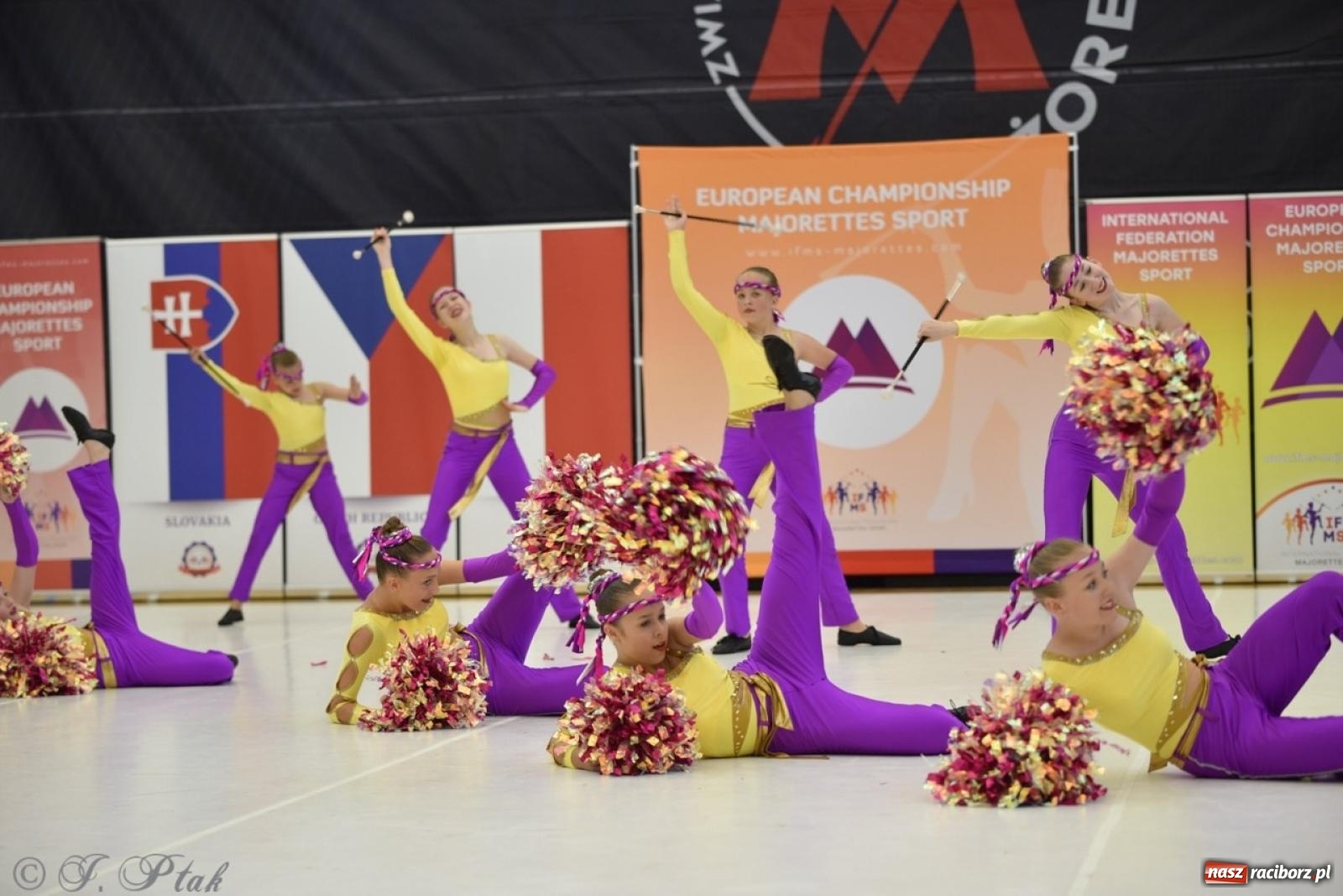 Zdjęcie w galerii na portalu naszraciborz.pl: Racibórz gospodarzem 17. Mistrzostw Europy Mażoretek [FOTO] wiadomości z regionu