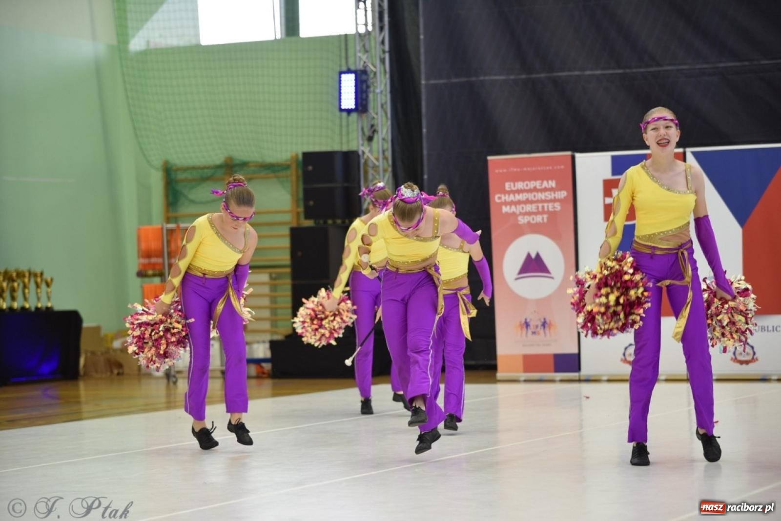 Zdjęcie w galerii na portalu naszraciborz.pl: Racibórz gospodarzem 17. Mistrzostw Europy Mażoretek [FOTO] wiadomości z regionu