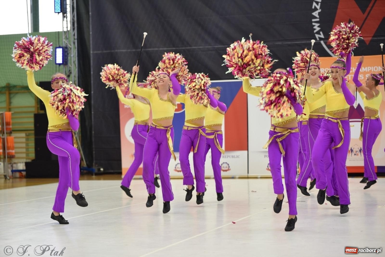 Zdjęcie w galerii na portalu naszraciborz.pl: Racibórz gospodarzem 17. Mistrzostw Europy Mażoretek [FOTO] wiadomości z regionu