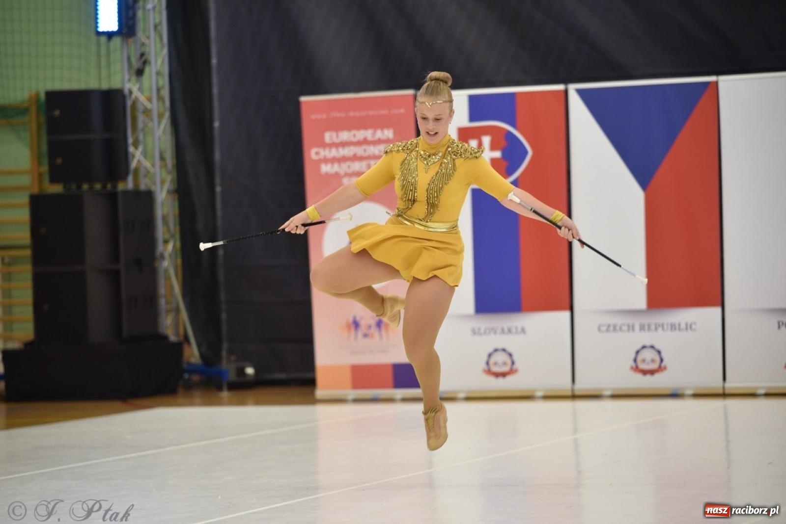 Zdjęcie w galerii na portalu naszraciborz.pl: Racibórz gospodarzem 17. Mistrzostw Europy Mażoretek [FOTO] wiadomości z regionu