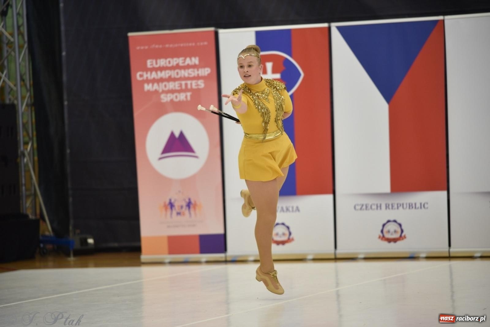 Zdjęcie w galerii na portalu naszraciborz.pl: Racibórz gospodarzem 17. Mistrzostw Europy Mażoretek [FOTO] wiadomości z regionu
