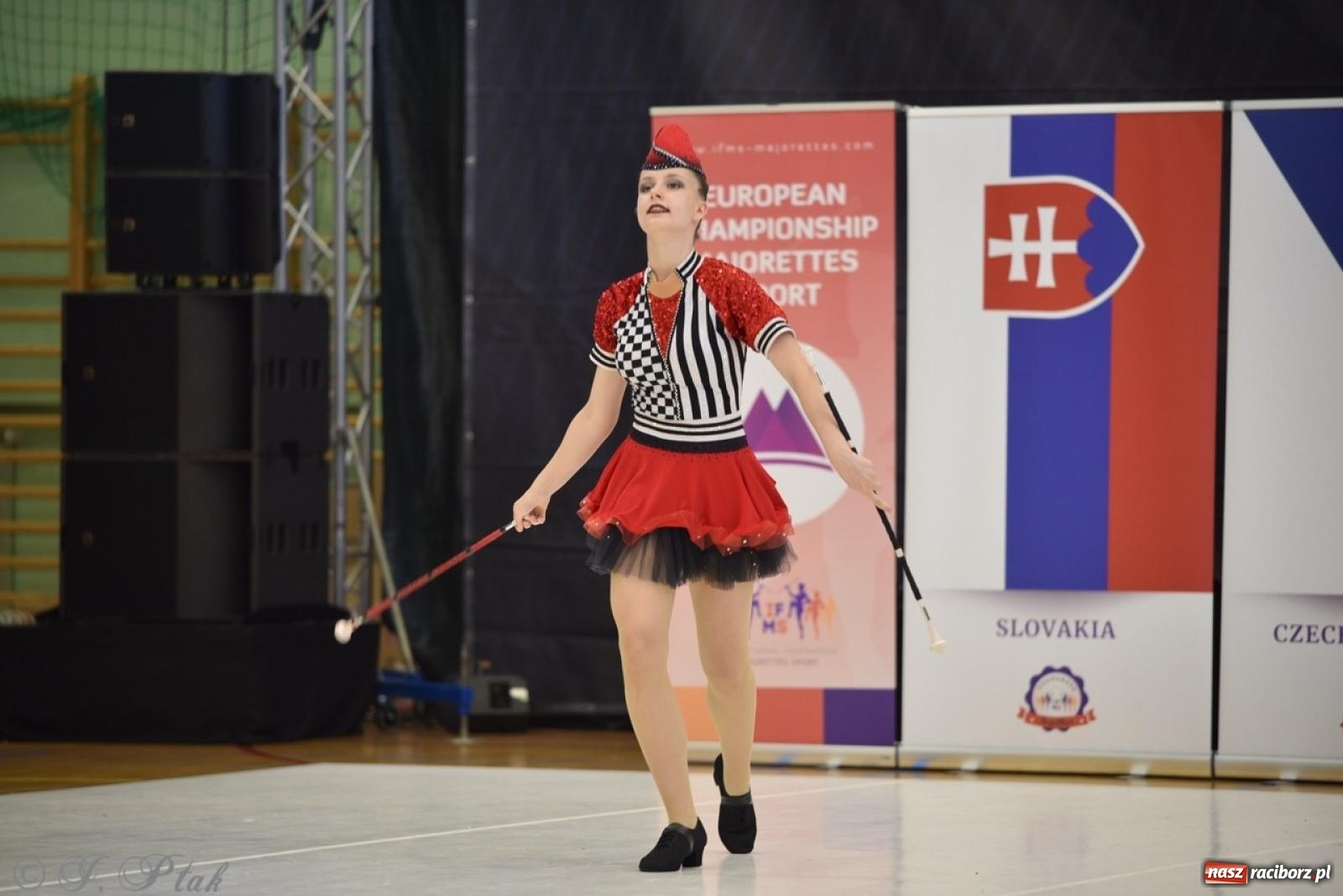 Zdjęcie w galerii na portalu naszraciborz.pl: Racibórz gospodarzem 17. Mistrzostw Europy Mażoretek [FOTO] wiadomości z regionu