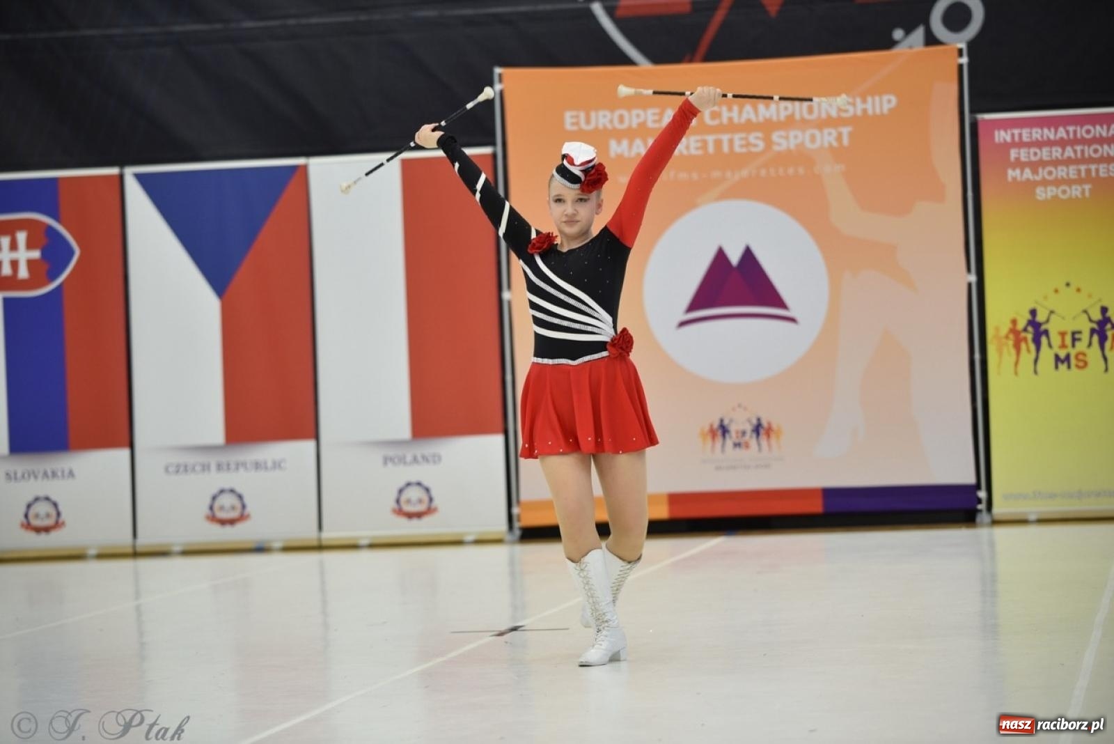 Zdjęcie w galerii na portalu naszraciborz.pl: Racibórz gospodarzem 17. Mistrzostw Europy Mażoretek [FOTO] wiadomości z regionu