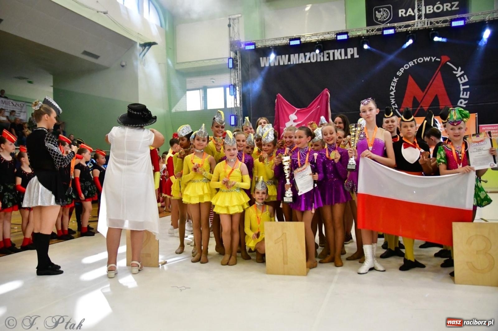 Zdjęcie w galerii na portalu naszraciborz.pl: Racibórz gospodarzem 17. Mistrzostw Europy Mażoretek [FOTO] wiadomości z regionu