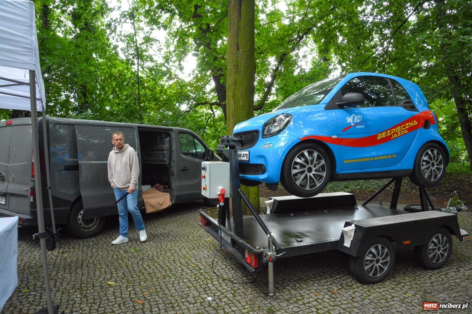 Zdjęcie w galerii na portalu naszraciborz.pl: Panny młode, Indianie i drużyna Shreka. 25. Pływadło w drodze do Koźla [FOTO i WIDEO] wiadomości z regionu