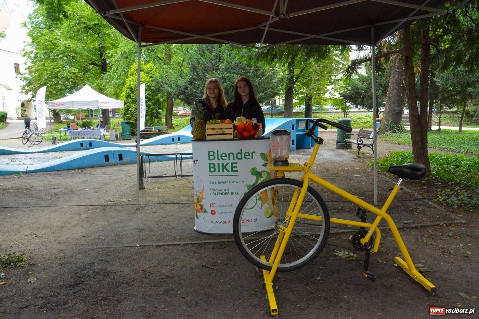 Zdjęcie w galerii na portalu naszraciborz.pl: Panny młode, Indianie i drużyna Shreka. 25. Pływadło w drodze do Koźla [FOTO i WIDEO] wiadomości z regionu