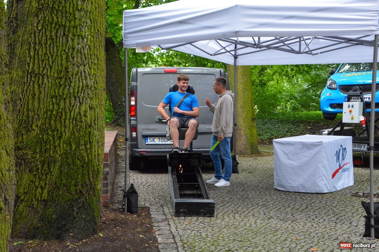 Zdjęcie w galerii na portalu naszraciborz.pl: Panny młode, Indianie i drużyna Shreka. 25. Pływadło w drodze do Koźla [FOTO i WIDEO] wiadomości z regionu