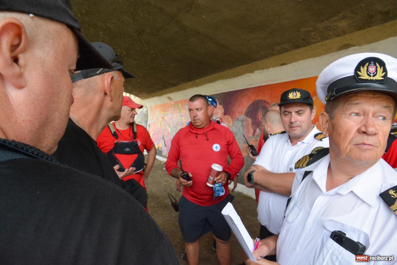 Zdjęcie w galerii na portalu naszraciborz.pl: Panny młode, Indianie i drużyna Shreka. 25. Pływadło w drodze do Koźla [FOTO i WIDEO] wiadomości z regionu