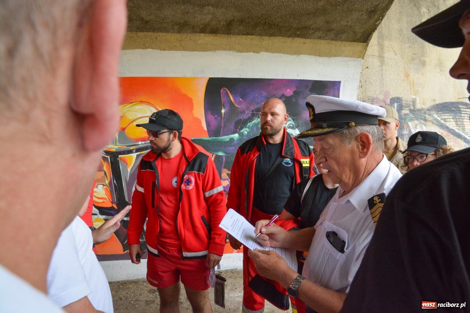 Zdjęcie w galerii na portalu naszraciborz.pl: Panny młode, Indianie i drużyna Shreka. 25. Pływadło w drodze do Koźla [FOTO i WIDEO] wiadomości z regionu