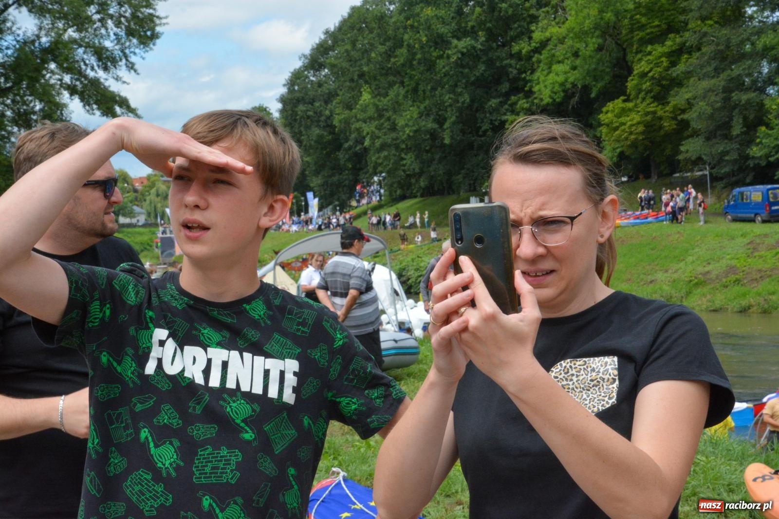 Zdjęcie w galerii na portalu naszraciborz.pl: Panny młode, Indianie i drużyna Shreka. 25. Pływadło w drodze do Koźla [FOTO i WIDEO] wiadomości z regionu