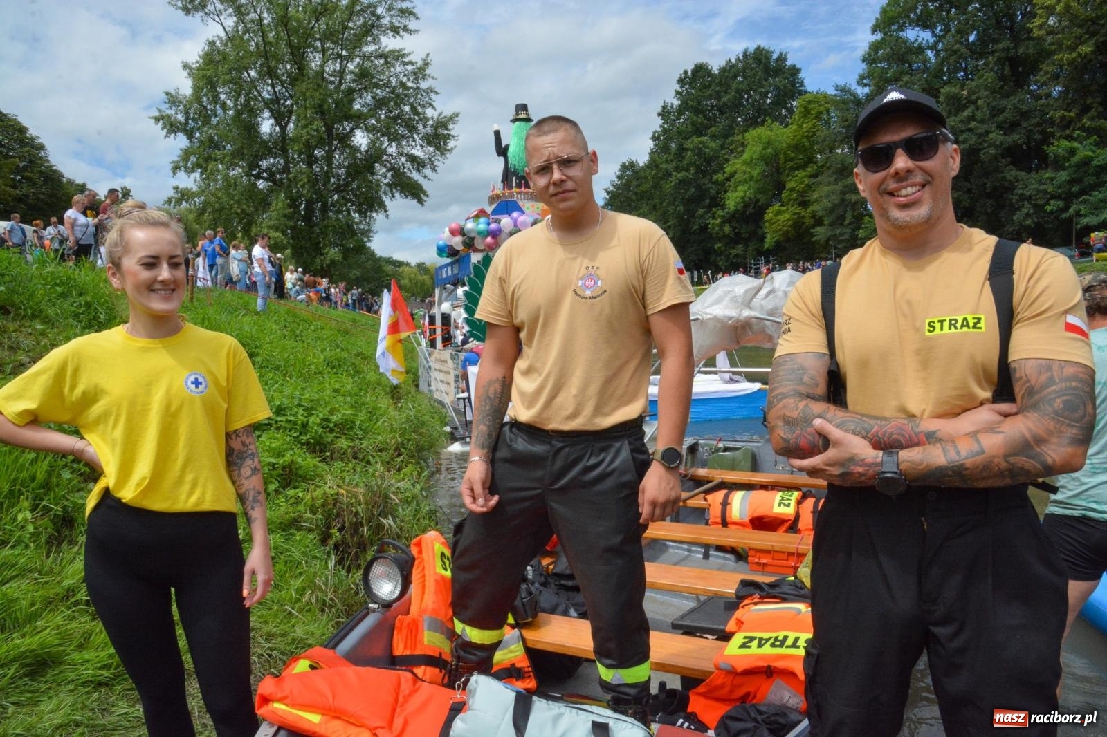 Zdjęcie w galerii na portalu naszraciborz.pl: Panny młode, Indianie i drużyna Shreka. 25. Pływadło w drodze do Koźla [FOTO i WIDEO] wiadomości z regionu
