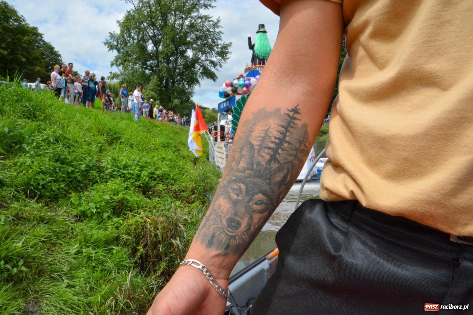 Zdjęcie w galerii na portalu naszraciborz.pl: Panny młode, Indianie i drużyna Shreka. 25. Pływadło w drodze do Koźla [FOTO i WIDEO] wiadomości z regionu