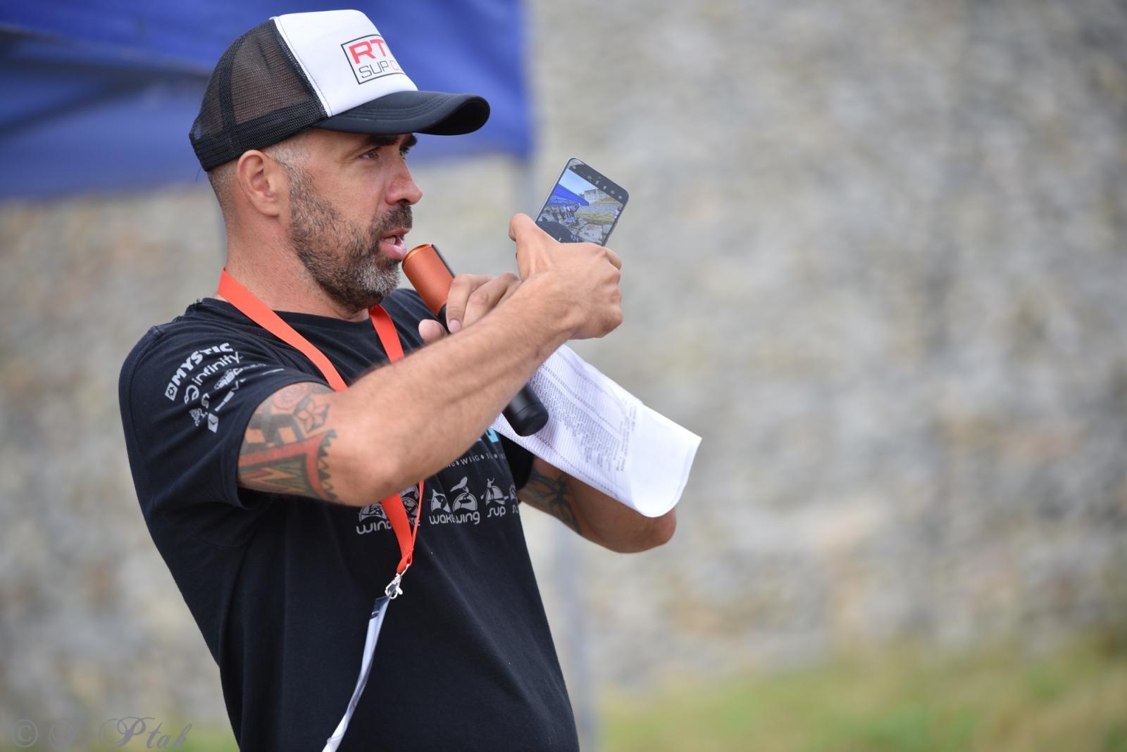 Zdjęcie w galerii na portalu naszraciborz.pl: Odra SUP Cup. Wyścig na najdłuższym dystansie wystartował spod zapory wiadomości z regionu