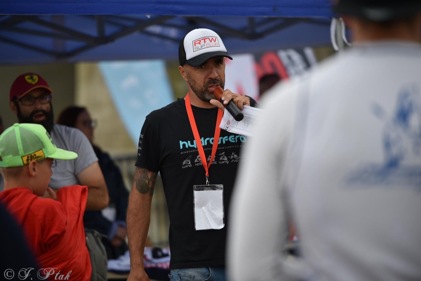 Zdjęcie w galerii na portalu naszraciborz.pl: Odra SUP Cup. Wyścig na najdłuższym dystansie wystartował spod zapory wiadomości z regionu