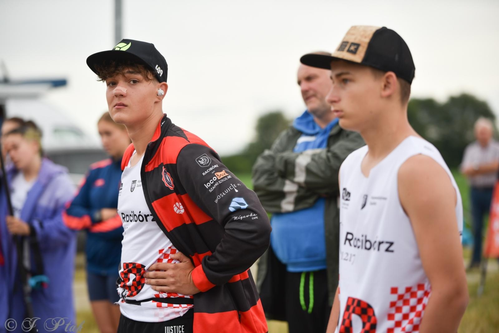 Zdjęcie w galerii na portalu naszraciborz.pl: Odra SUP Cup. Wyścig na najdłuższym dystansie wystartował spod zapory wiadomości z regionu