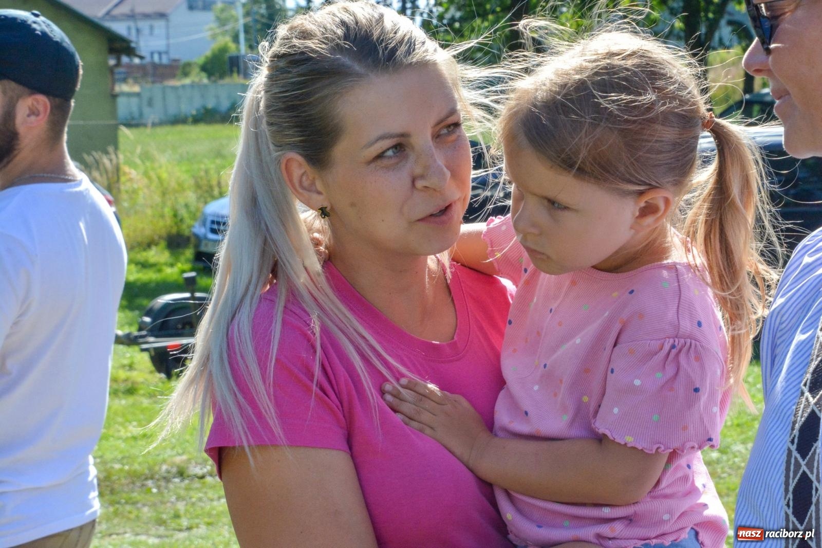 Zdjęcie w galerii na portalu naszraciborz.pl: Płetwonurkowie odkryli w stawie w Krowiarkach skarb wiadomości z regionu