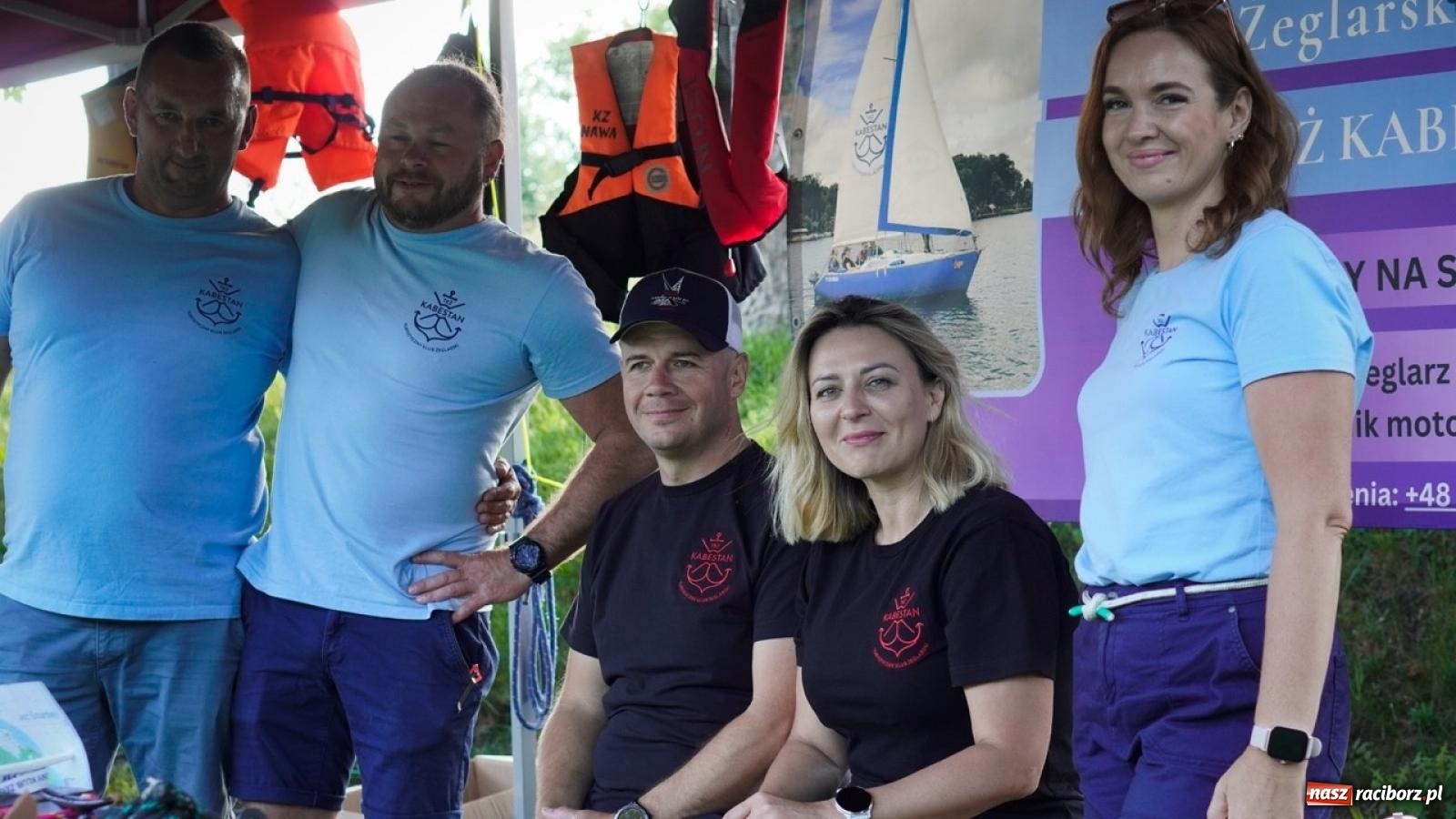 Zdjęcie w galerii na portalu naszraciborz.pl: Płetwonurkowie odkryli w stawie w Krowiarkach skarb wiadomości z regionu