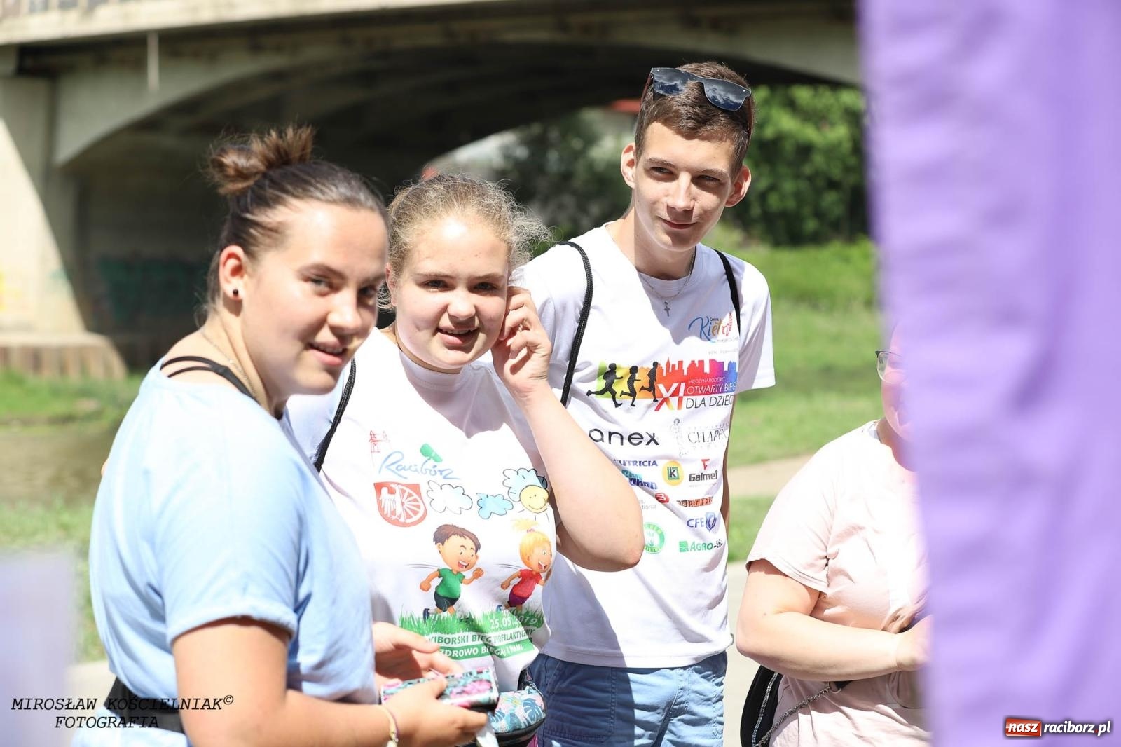 Zdjęcie w galerii na portalu naszraciborz.pl: Holi Święto Kolorów na raciborskich bulwarach [FOTO] wiadomości z regionu