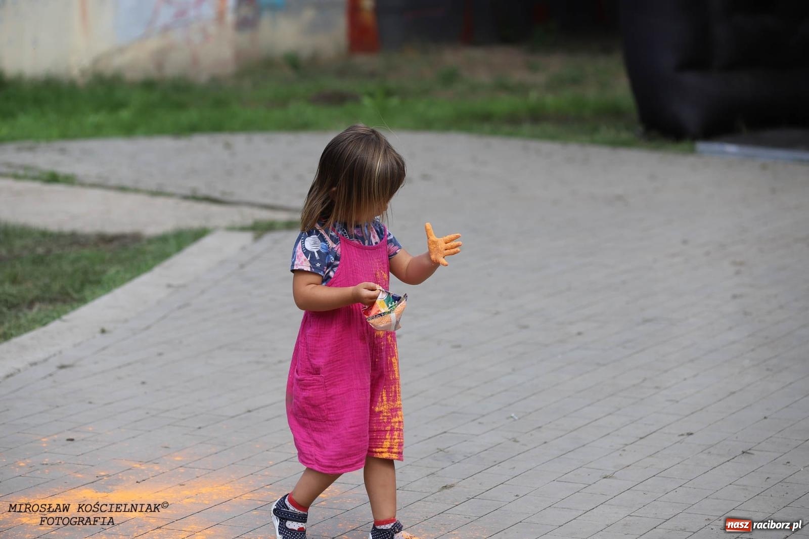 Zdjęcie w galerii na portalu naszraciborz.pl: Holi Święto Kolorów na raciborskich bulwarach [FOTO] wiadomości z regionu