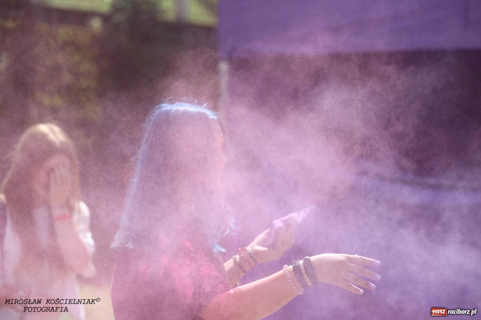 Zdjęcie w galerii na portalu naszraciborz.pl: Holi Święto Kolorów na raciborskich bulwarach [FOTO] wiadomości z regionu