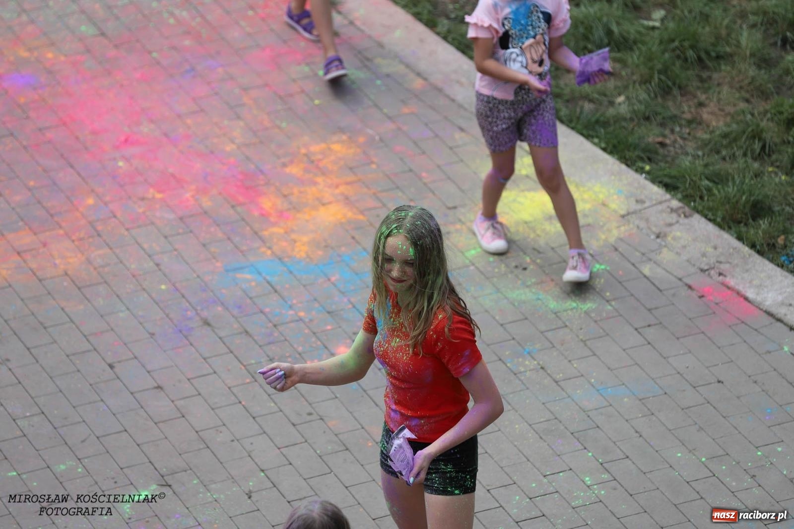 Zdjęcie w galerii na portalu naszraciborz.pl: Holi Święto Kolorów na raciborskich bulwarach [FOTO] wiadomości z regionu