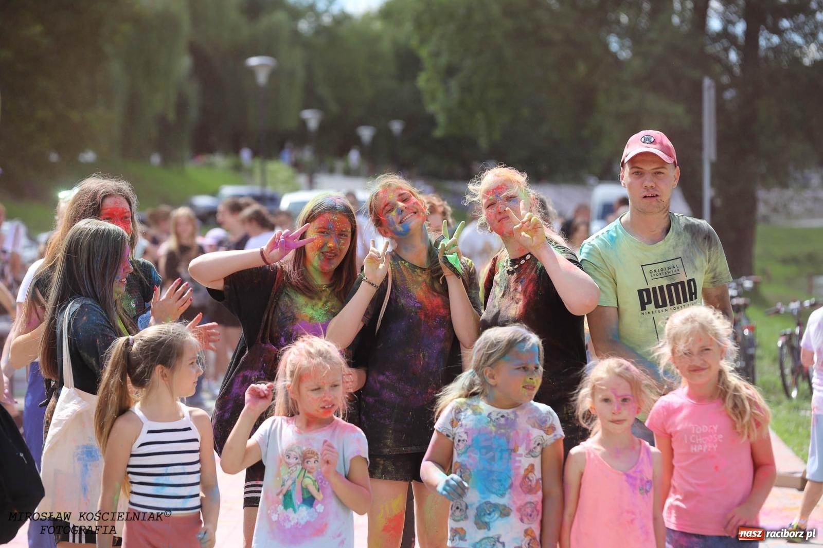 Zdjęcie w galerii na portalu naszraciborz.pl: Holi Święto Kolorów na raciborskich bulwarach [FOTO] wiadomości z regionu