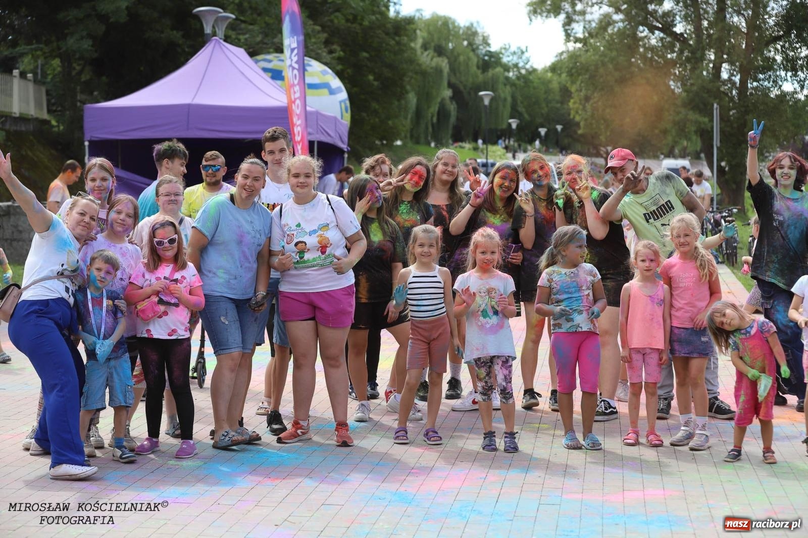 Zdjęcie w galerii na portalu naszraciborz.pl: Holi Święto Kolorów na raciborskich bulwarach [FOTO] wiadomości z regionu