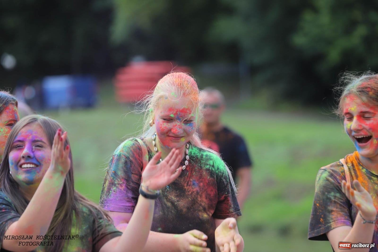 Zdjęcie w galerii na portalu naszraciborz.pl: Holi Święto Kolorów na raciborskich bulwarach [FOTO] wiadomości z regionu