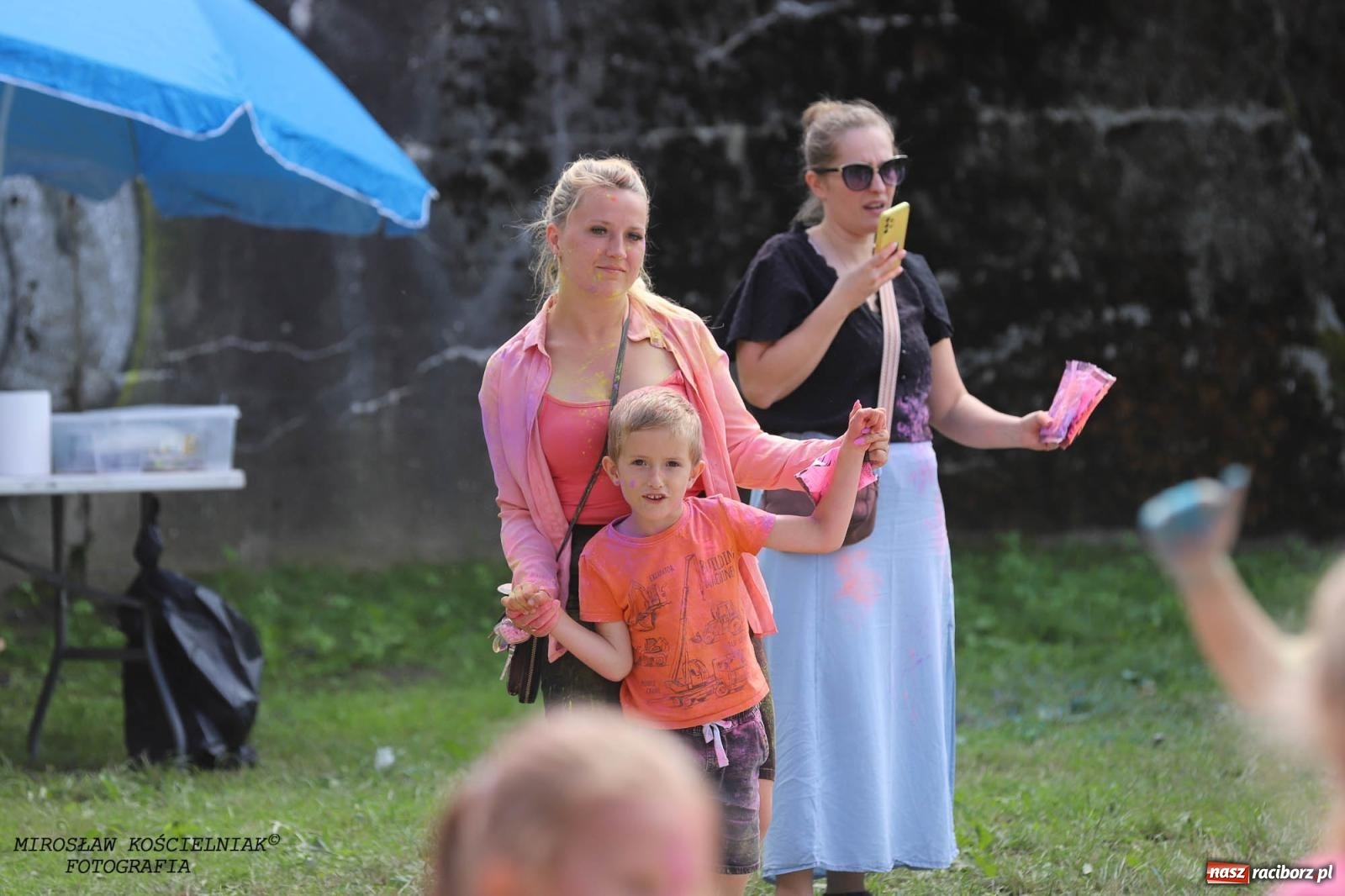 Zdjęcie w galerii na portalu naszraciborz.pl: Holi Święto Kolorów na raciborskich bulwarach [FOTO] wiadomości z regionu