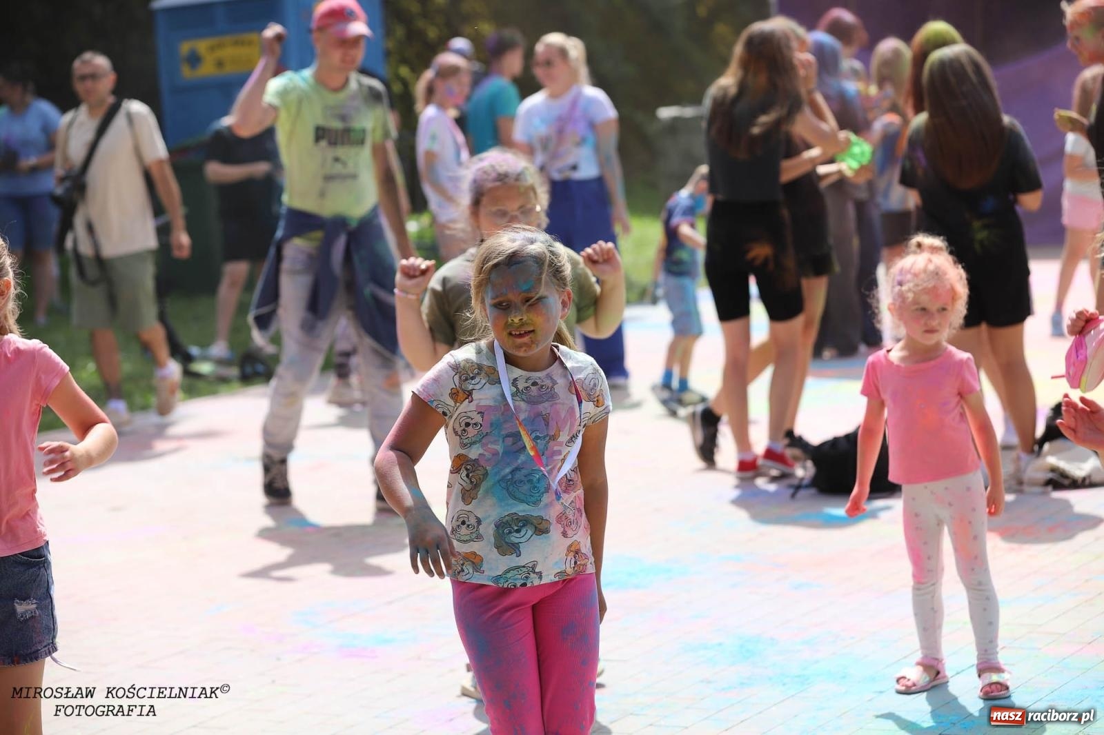 Zdjęcie w galerii na portalu naszraciborz.pl: Holi Święto Kolorów na raciborskich bulwarach [FOTO] wiadomości z regionu