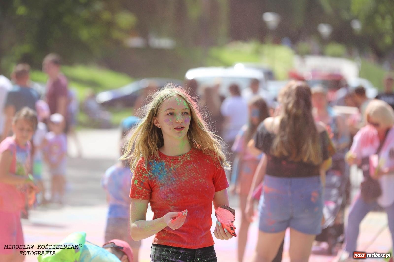 Zdjęcie w galerii na portalu naszraciborz.pl: Holi Święto Kolorów na raciborskich bulwarach [FOTO] wiadomości z regionu