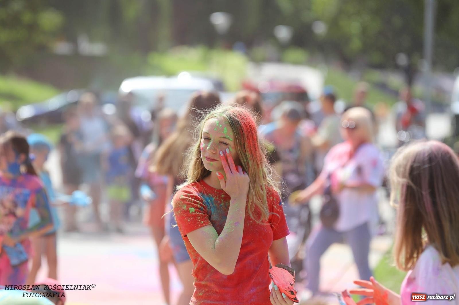 Zdjęcie w galerii na portalu naszraciborz.pl: Holi Święto Kolorów na raciborskich bulwarach [FOTO] wiadomości z regionu