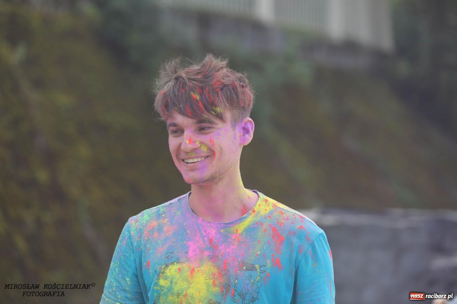 Zdjęcie w galerii na portalu naszraciborz.pl: Holi Święto Kolorów na raciborskich bulwarach [FOTO] wiadomości z regionu