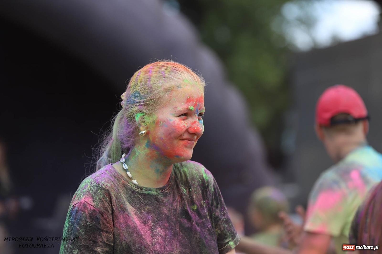 Zdjęcie w galerii na portalu naszraciborz.pl: Holi Święto Kolorów na raciborskich bulwarach [FOTO] wiadomości z regionu