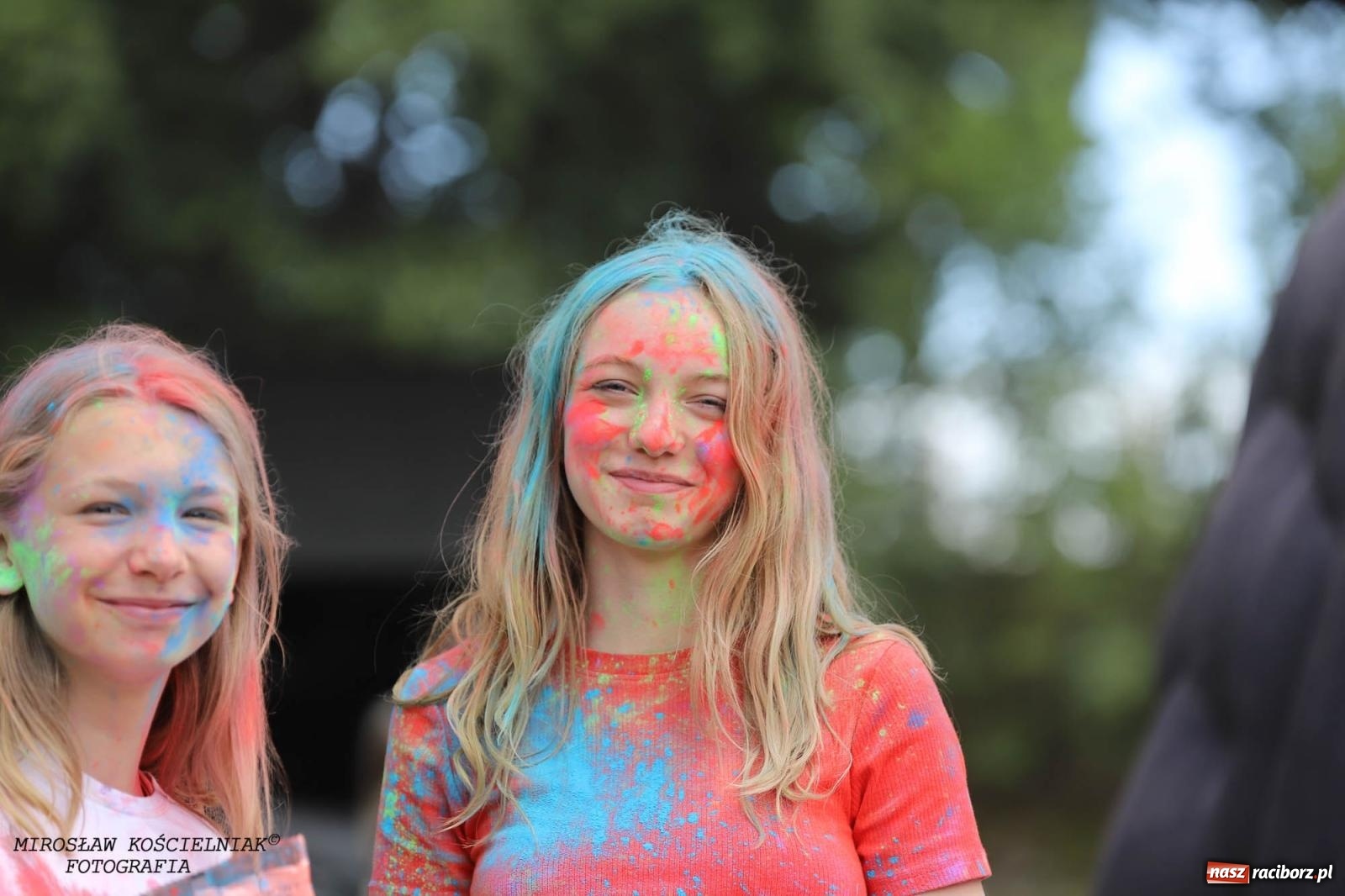 Zdjęcie w galerii na portalu naszraciborz.pl: Holi Święto Kolorów na raciborskich bulwarach [FOTO] wiadomości z regionu