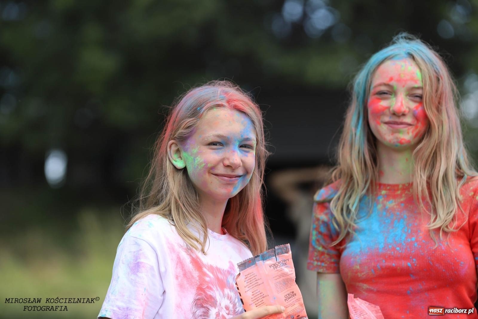 Zdjęcie w galerii na portalu naszraciborz.pl: Holi Święto Kolorów na raciborskich bulwarach [FOTO] wiadomości z regionu