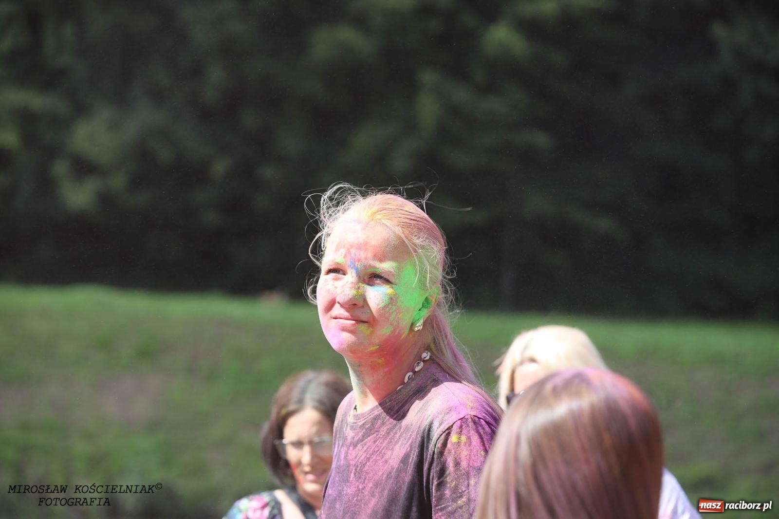Zdjęcie w galerii na portalu naszraciborz.pl: Holi Święto Kolorów na raciborskich bulwarach [FOTO] wiadomości z regionu