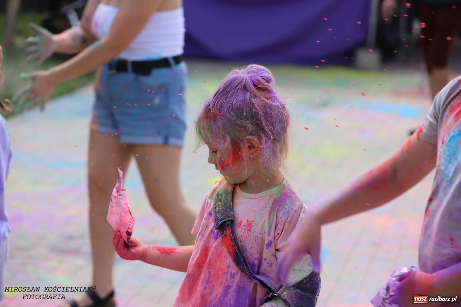 Zdjęcie w galerii na portalu naszraciborz.pl: Holi Święto Kolorów na raciborskich bulwarach [FOTO] wiadomości z regionu