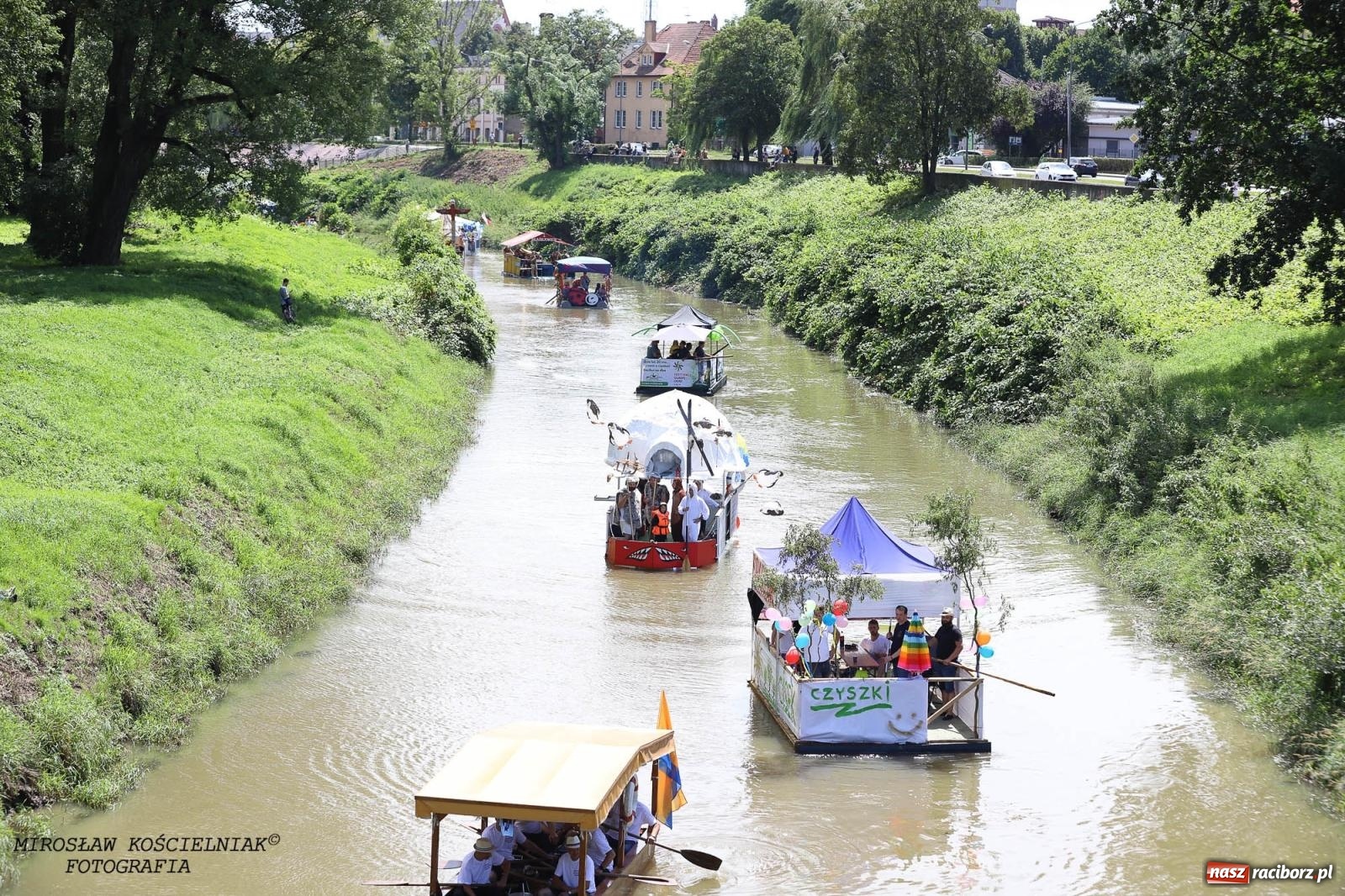 Zdjęcie w galerii na portalu naszraciborz.pl: Pływadło 2024 na bis! Tak to wyglądało w Raciborzu [FOTO] wiadomości z regionu