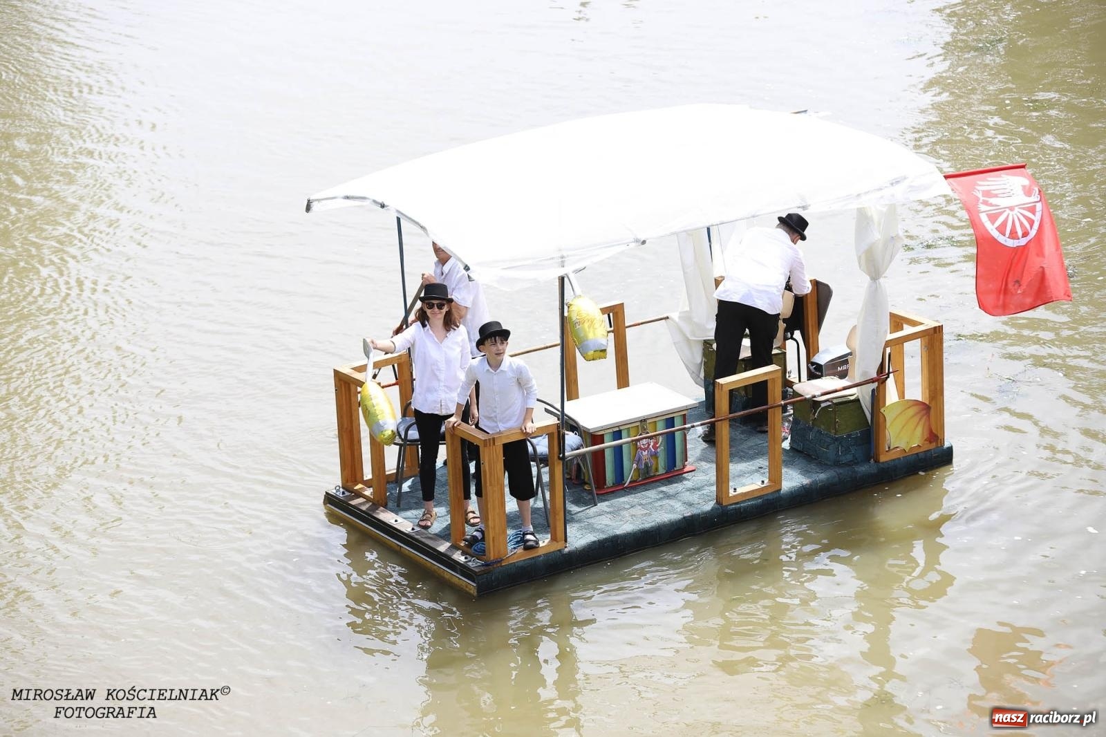Zdjęcie w galerii na portalu naszraciborz.pl: Pływadło 2024 na bis! Tak to wyglądało w Raciborzu [FOTO] wiadomości z regionu