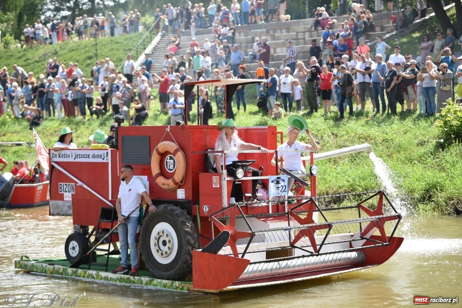 Zdjęcie w galerii na portalu naszraciborz.pl: Pływadło 2024 na bis! Tak to wyglądało w Raciborzu [FOTO] wiadomości z regionu