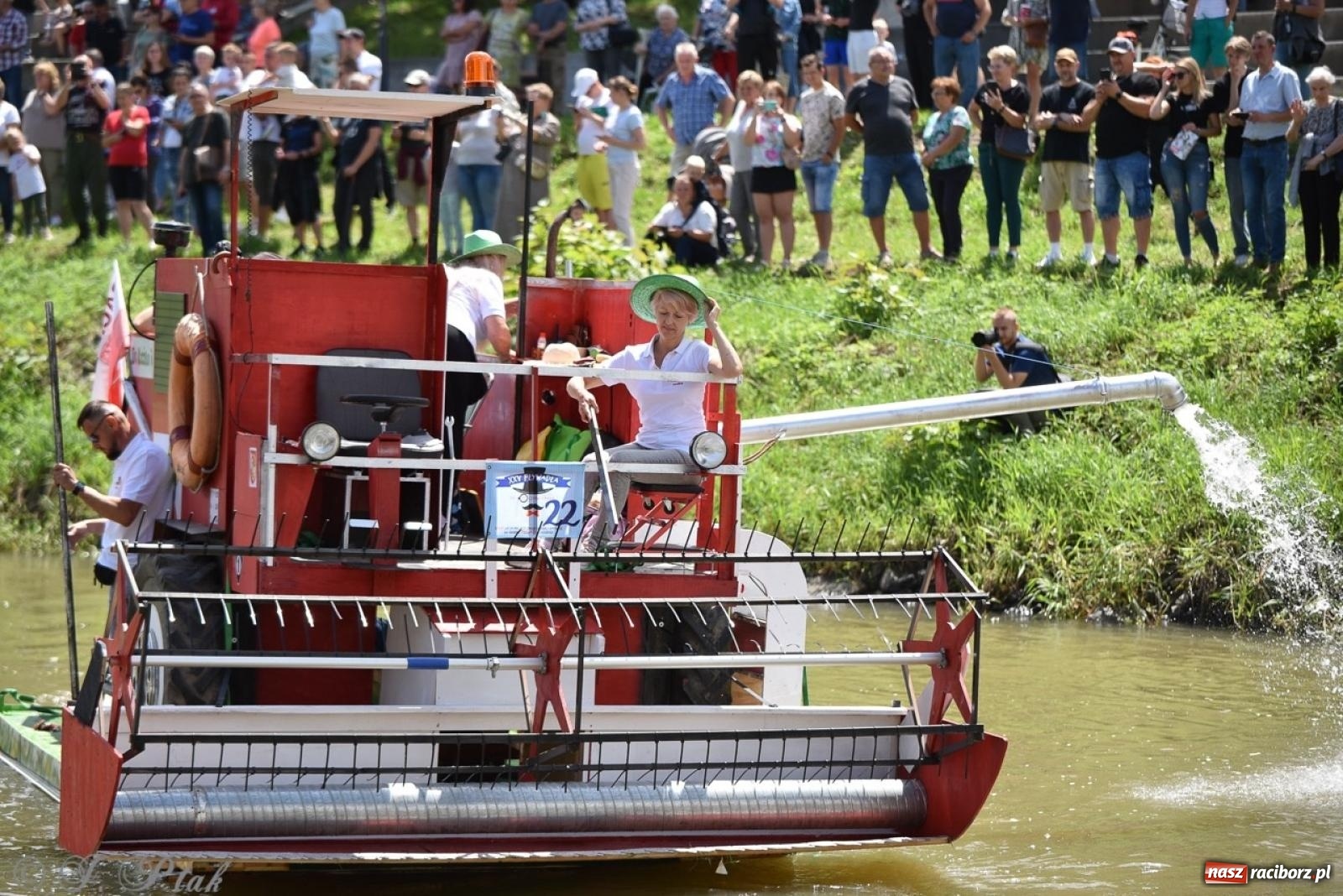 Zdjęcie w galerii na portalu naszraciborz.pl: Pływadło 2024 na bis! Tak to wyglądało w Raciborzu [FOTO] wiadomości z regionu